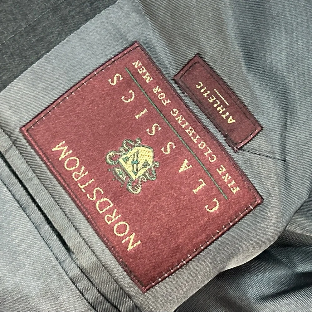 Nordstrom Men's athletic Pinstripe Blazer‎